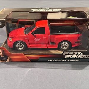 Brian's Ford F-150 SVT Lightning Pickup Truck Red "Fast & Furious" Movie 1/24 Di